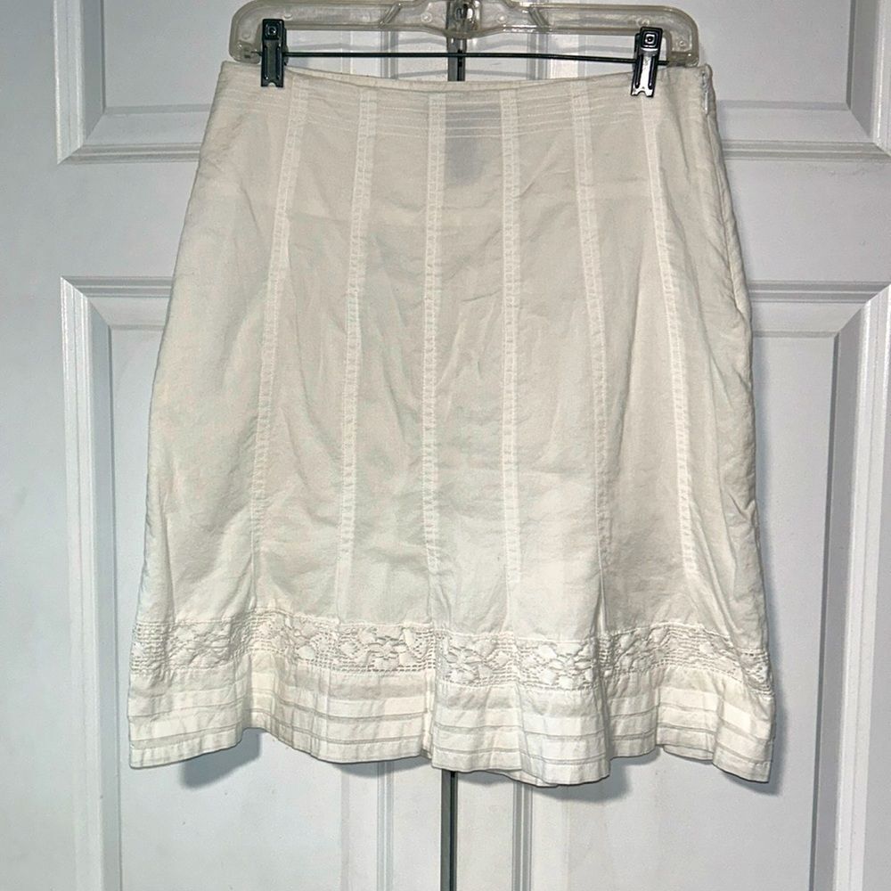 Banana Republic white skirt